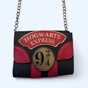 NWT Harry Potter Hogwarts Express Black and Red Crossbody Bag